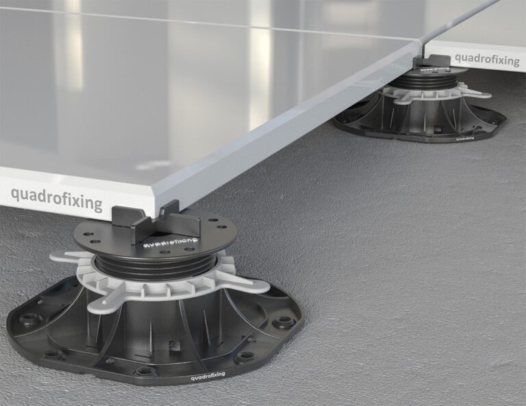 DDP Stelzlager für Terrassenplatten mit einer Höhe von 45 bis 70 mm.
